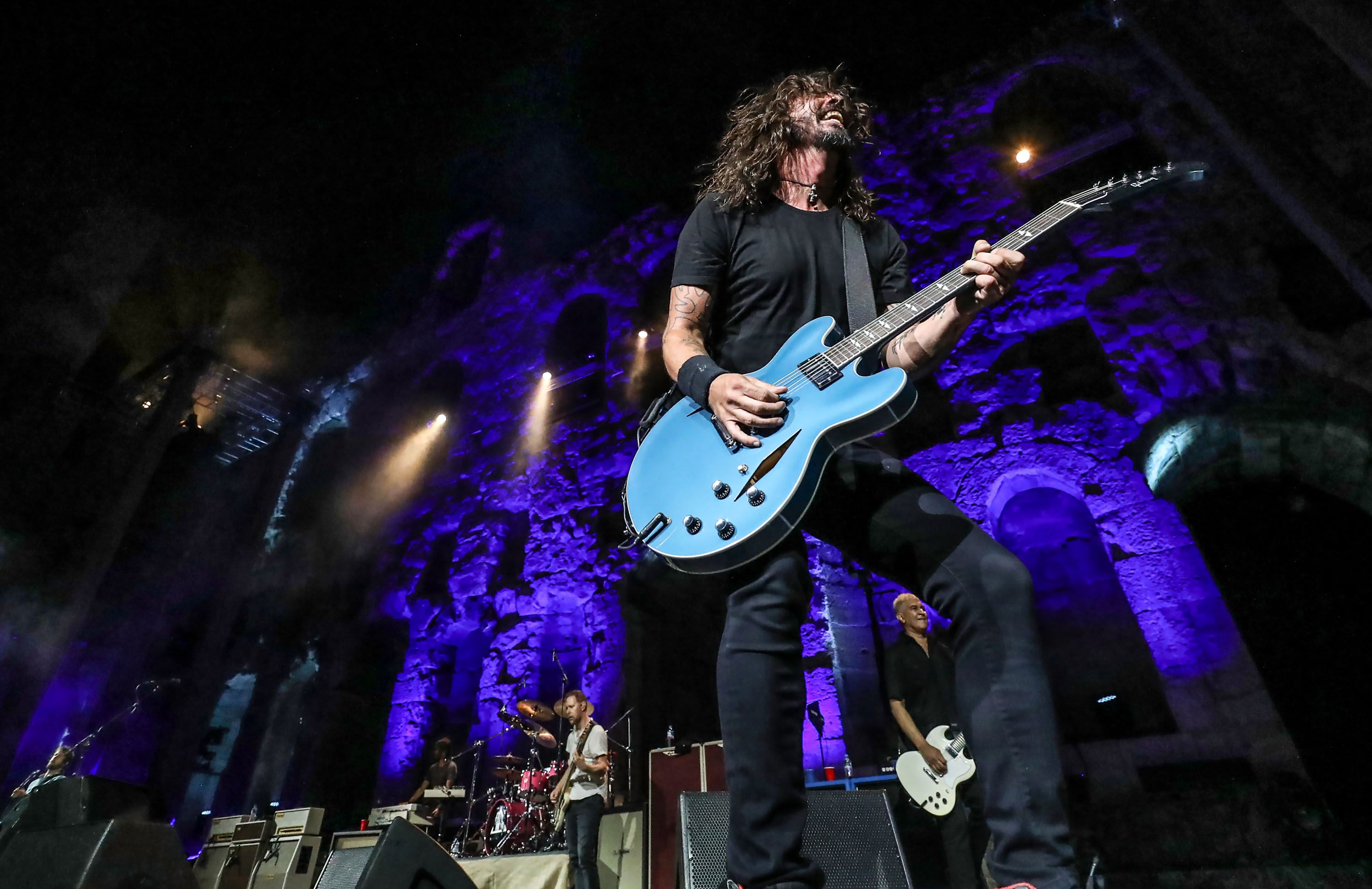 landmarks-live-in-concert-foo-fighters-01