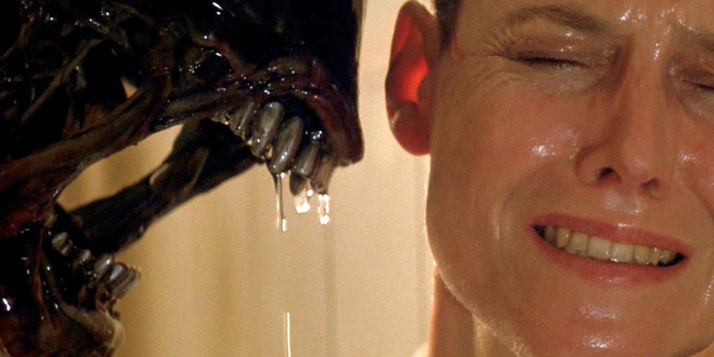 Sigourney Weaver Faces Xenomorph in Alien 3