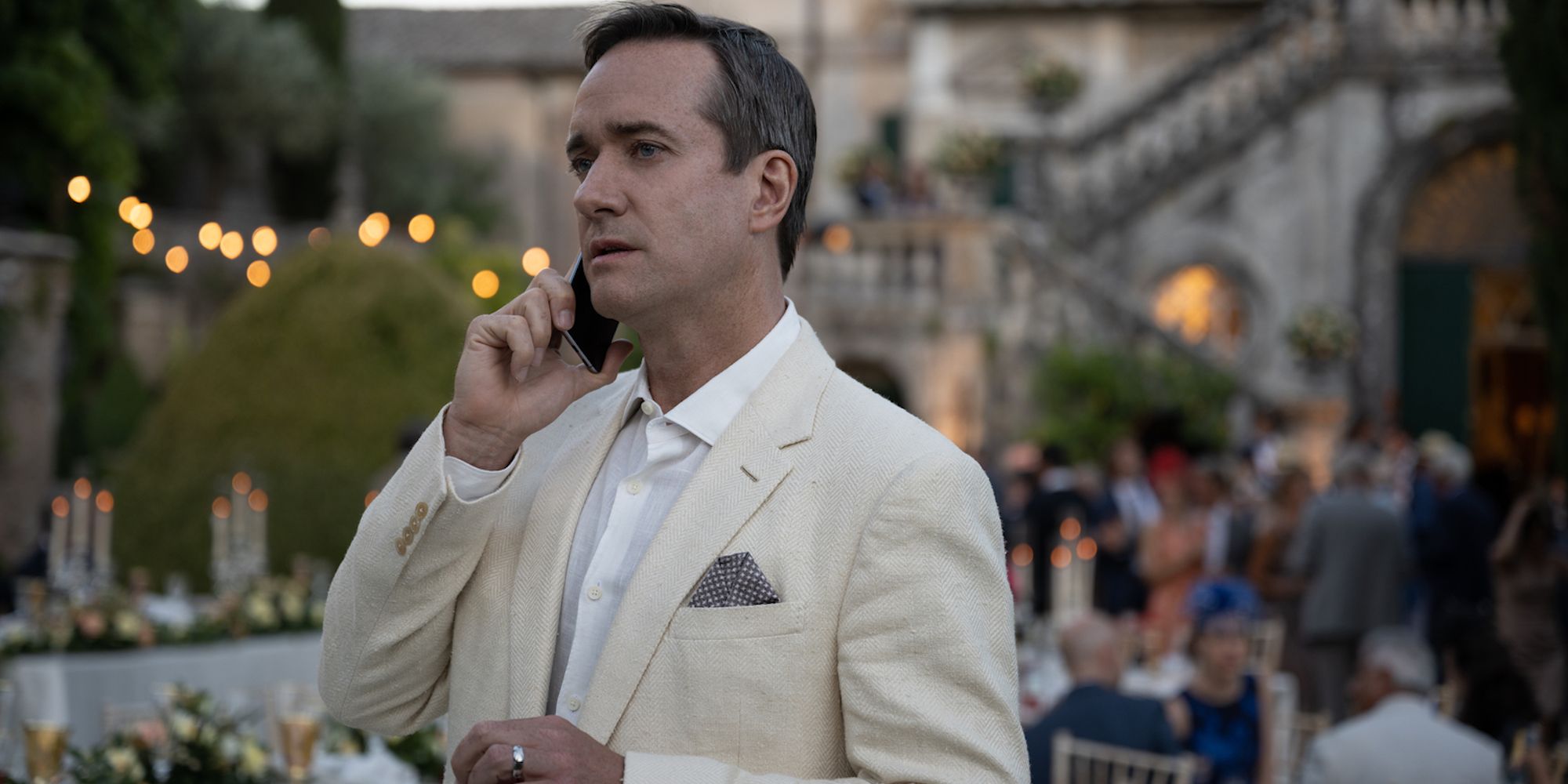 Heir Tom on the Phone Season 3 Episode 9