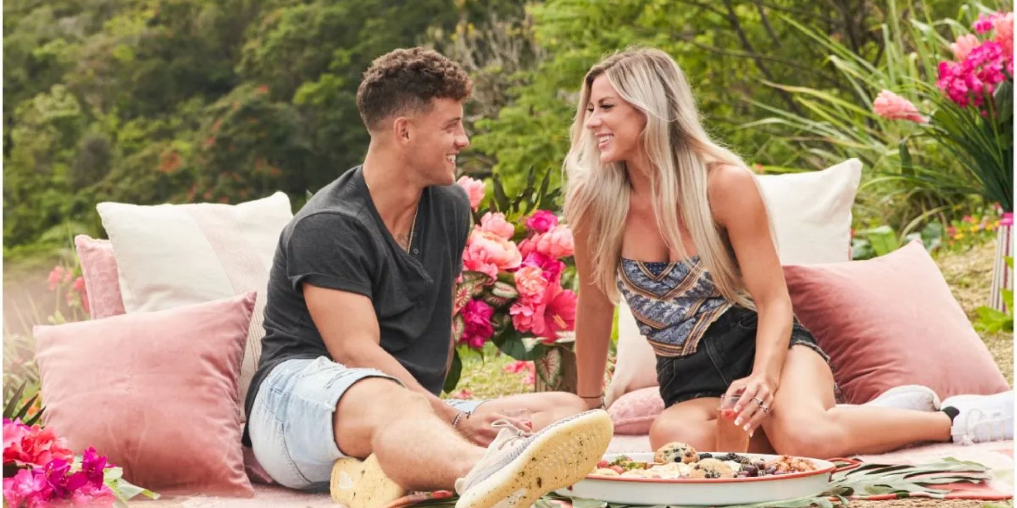 Love Island - Shannon St. Clair and Josh Goldstein