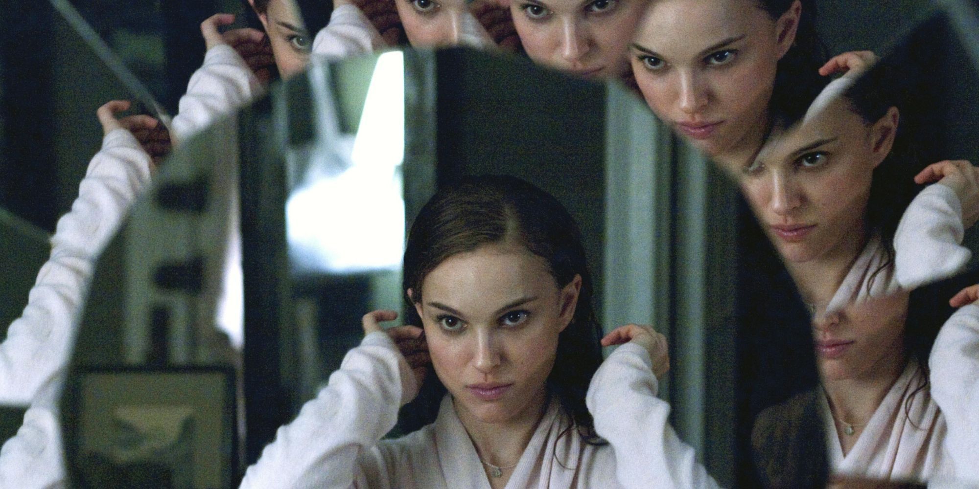 Natalie Portman looking in the mirror