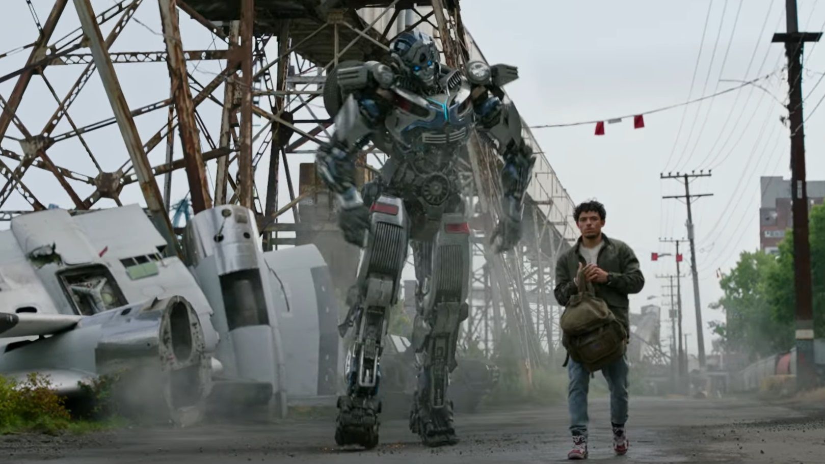 Transformers - Rise of the Beasts - Noah and Mirage