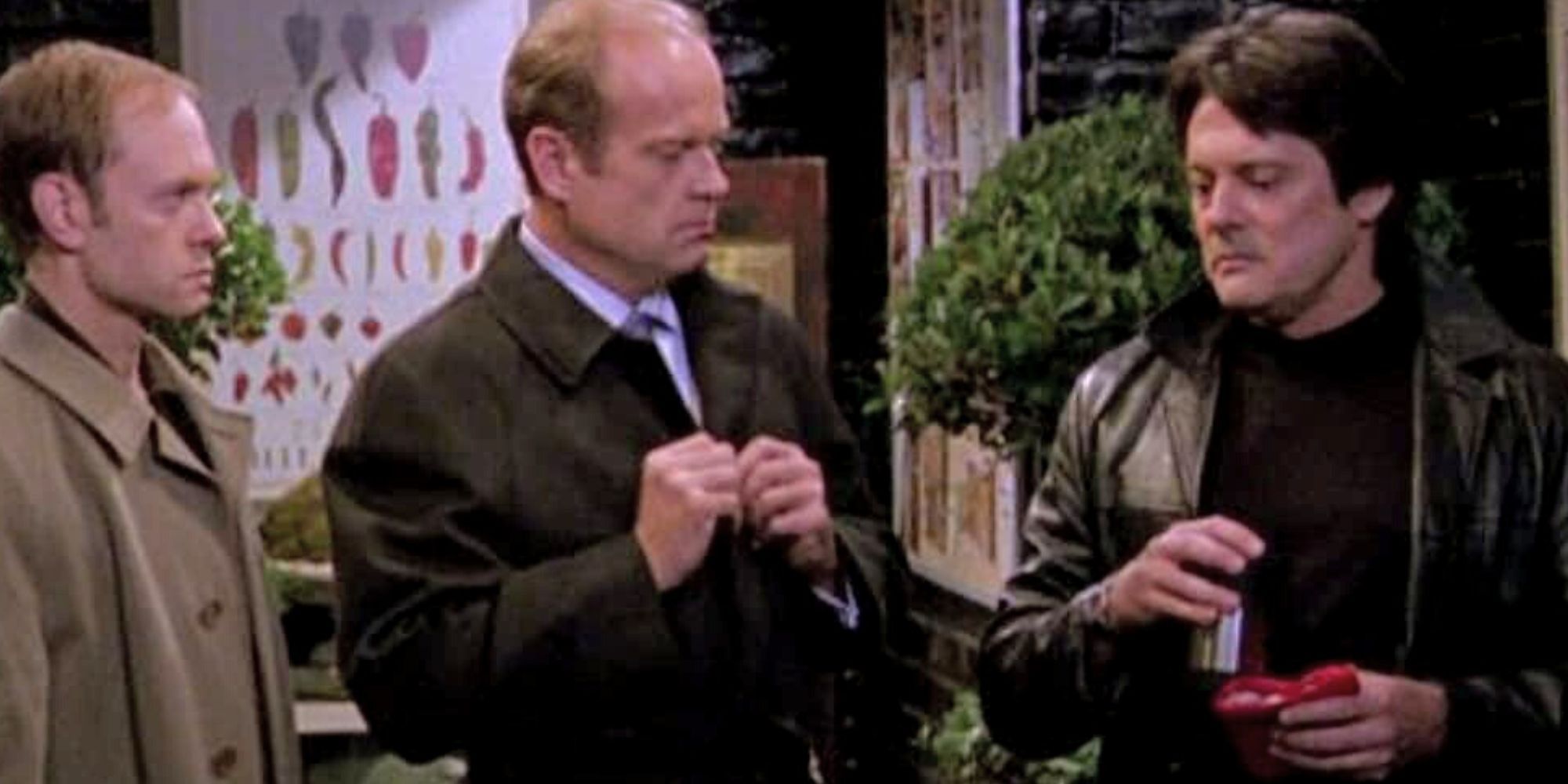 David Hyde Pierce stands next to Kelsey Grammer and the man in Fraser.