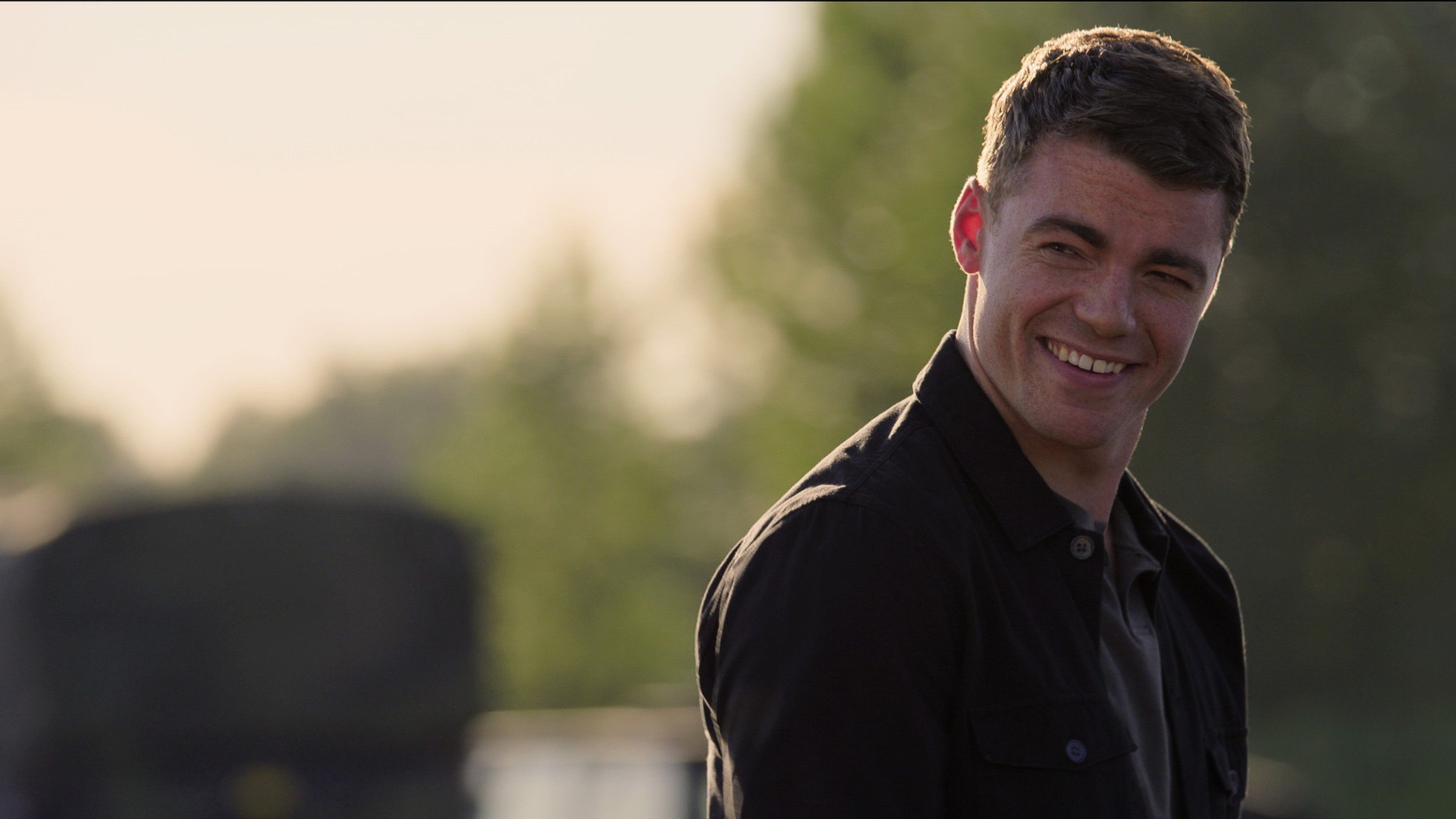 Gabriel Basso in the 10th episode of the 1st season of the series The Night Agent. 