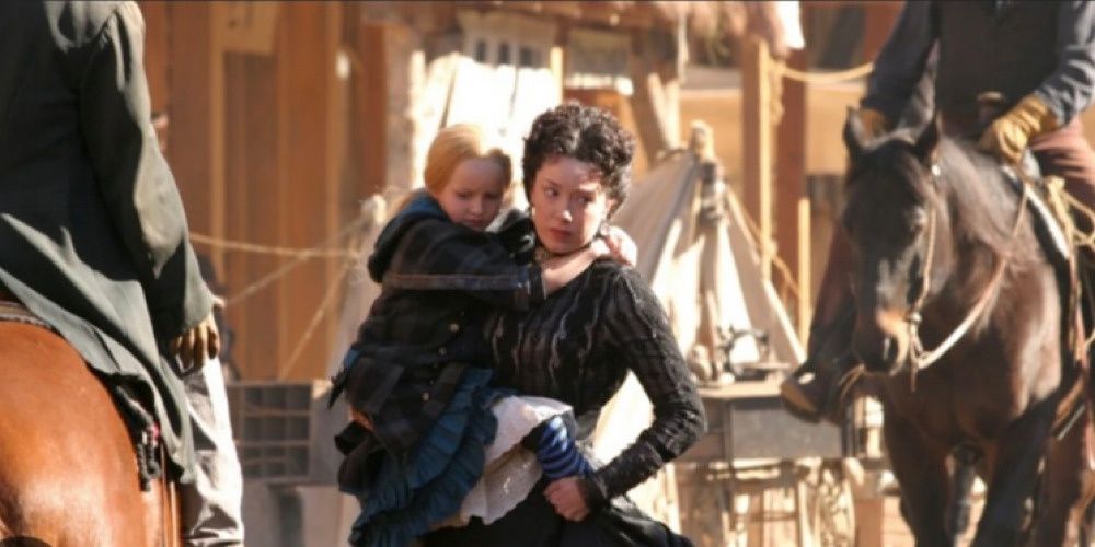 Alma Garrett carries Sophia to Deadwood. 