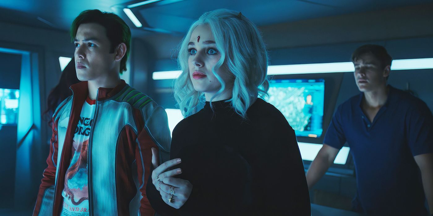 Teagan Croft, Ryan Potter and Brenton Thwaites in Titans Season 4
