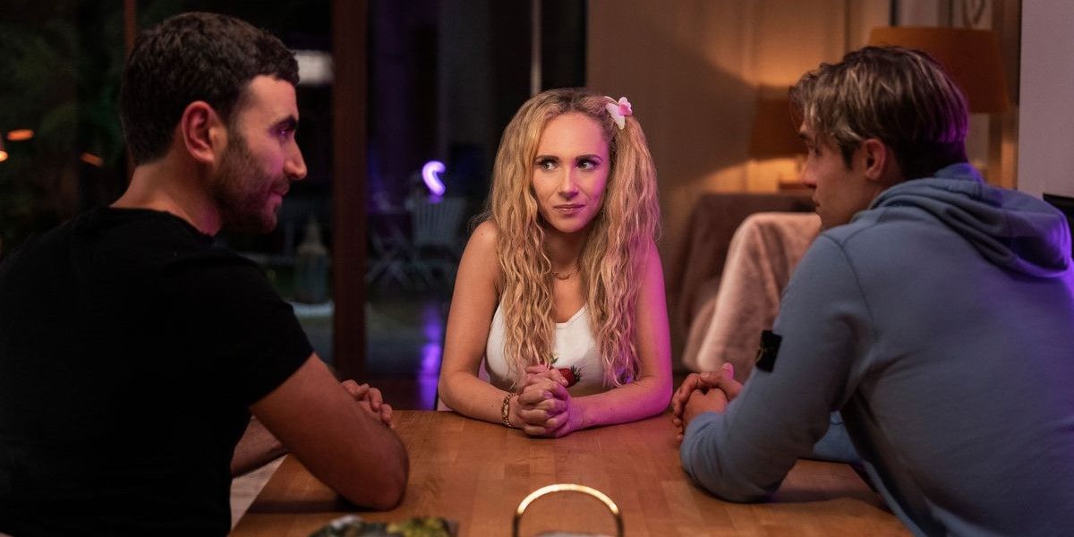 Keely Jones (Juno Temple) chooses between Roy Kent (Brett Goldstein) and Jamie Tartt (Phil Dunster) in the Season 3 finale of Thed Lasso.