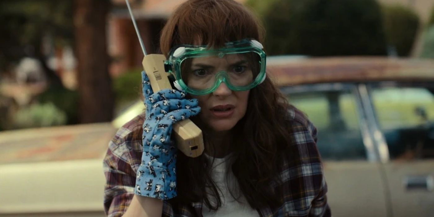 Stranger-Things-Seaason-joyce-winona-ryder