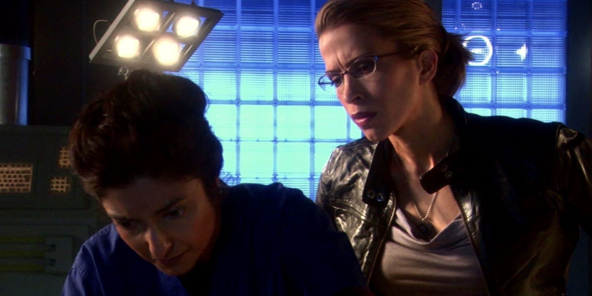 Christina Cox and Nimet Kanji in Blood Ties