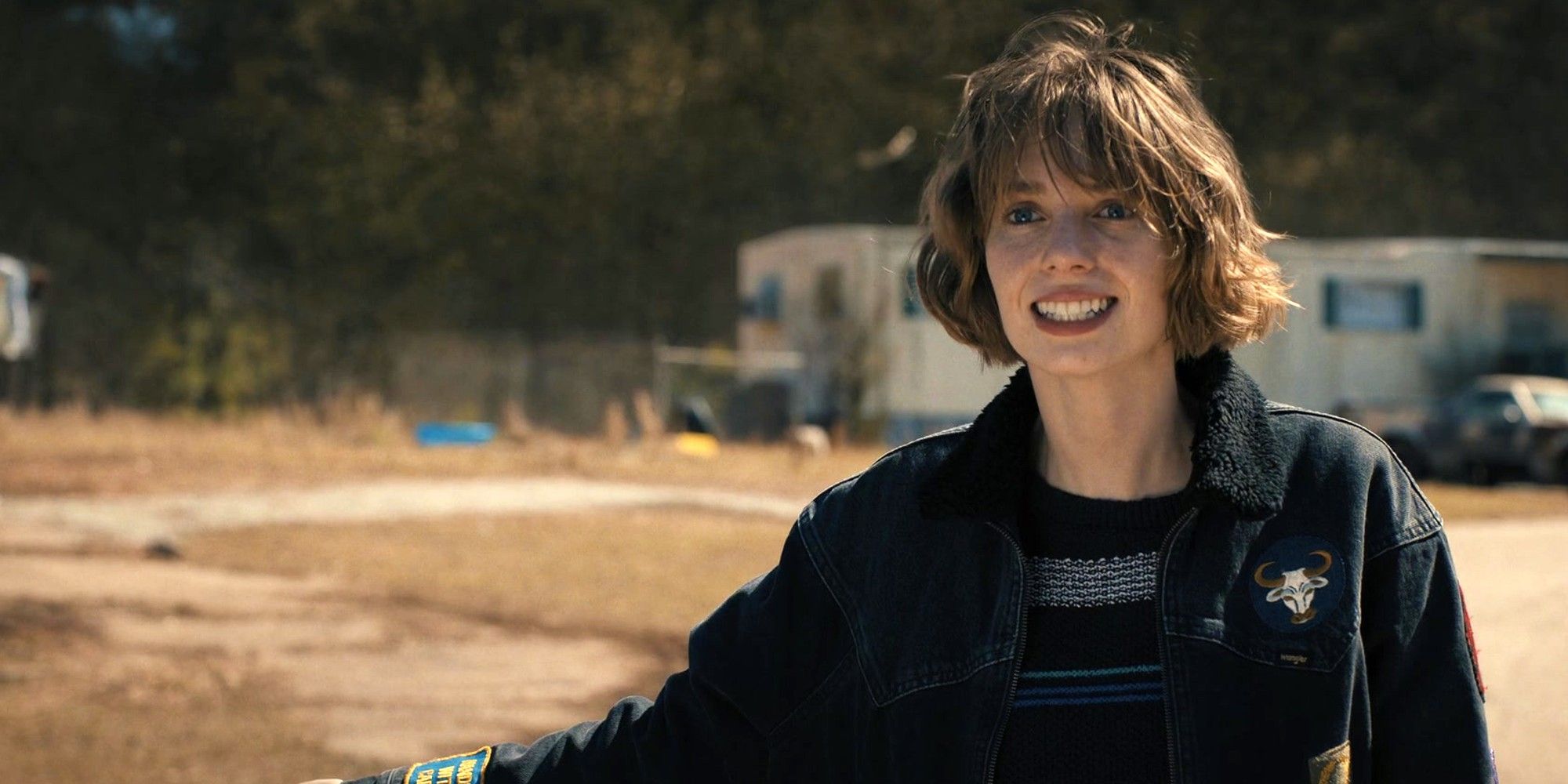 Maya Hawke as Robin Buckley in ST 4