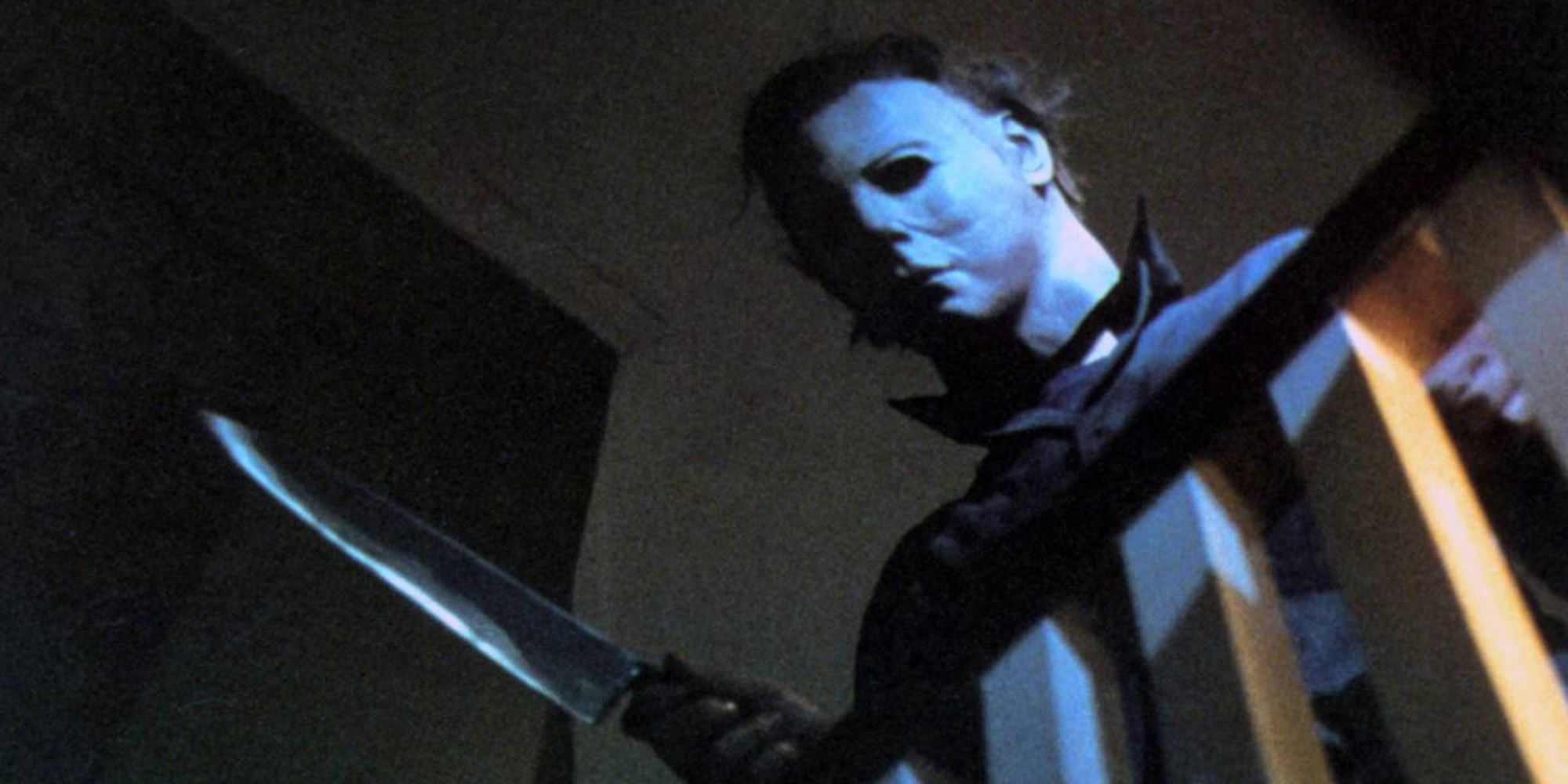 Michael Myers with a knife in Halloween (1978)