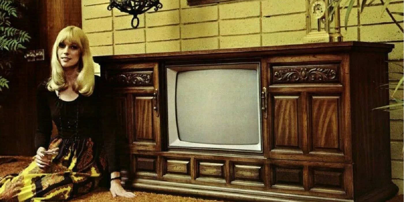 Promotional image of the ill-fated Cartrivision, 1972